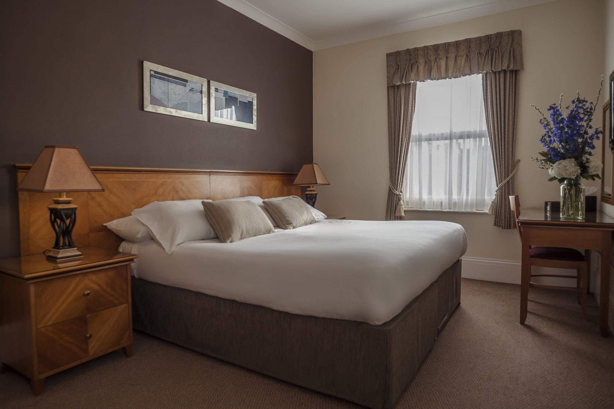 Devonshire Park Hotel Eastbourne Exteriör bild