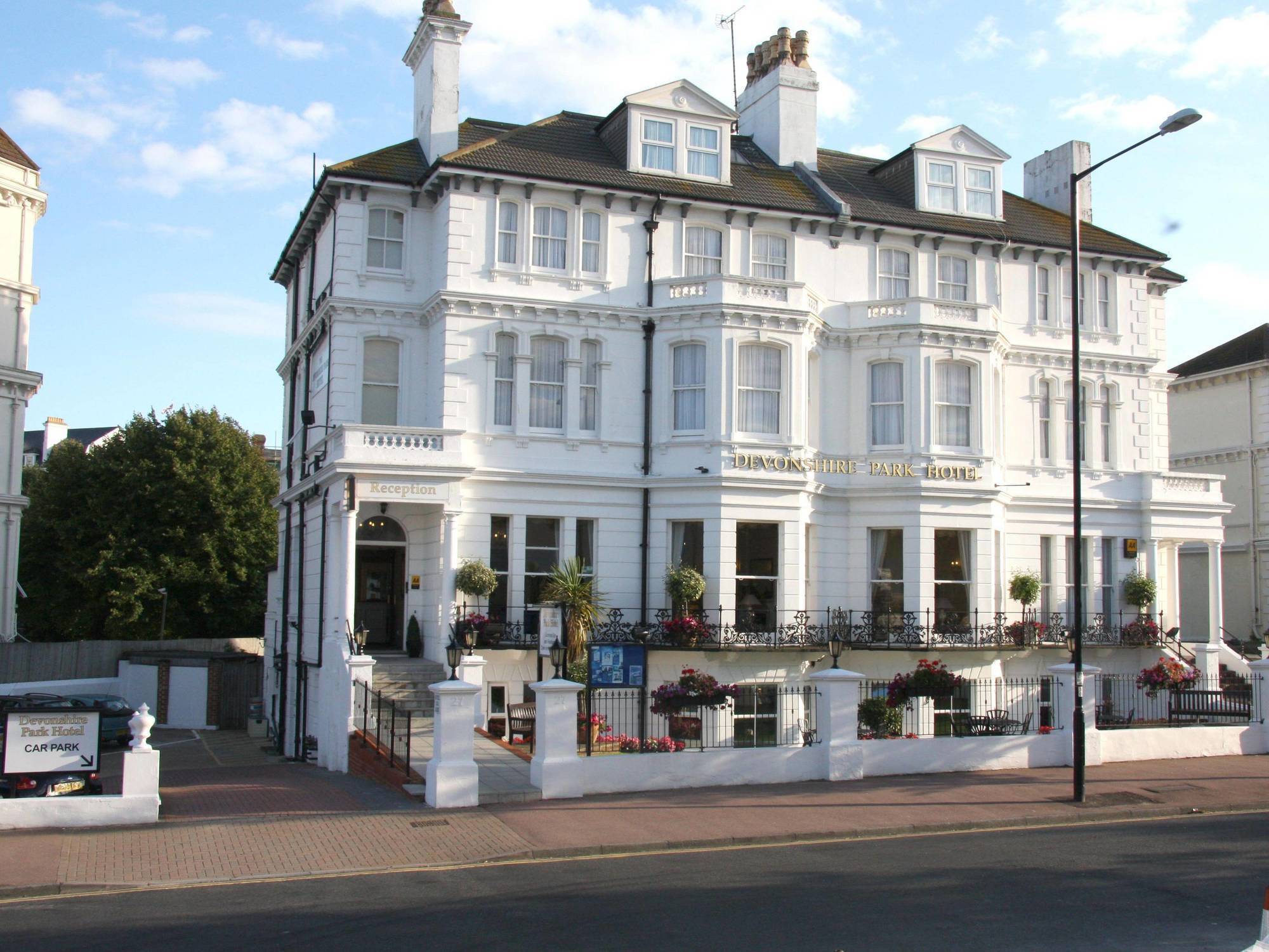 Devonshire Park Hotel Eastbourne Exteriör bild