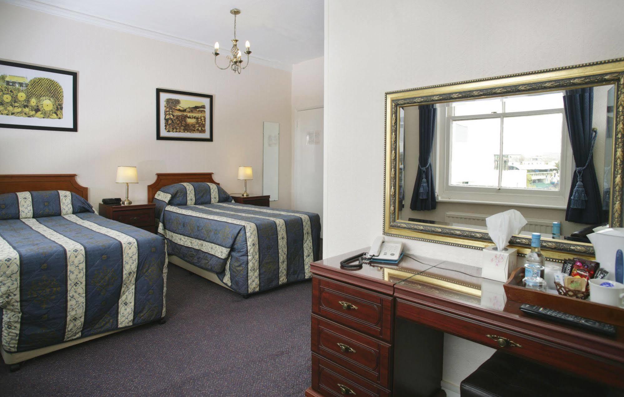 Devonshire Park Hotel Eastbourne Exteriör bild